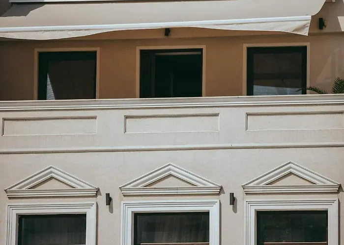 Boutique Alnis Konukevi 4*