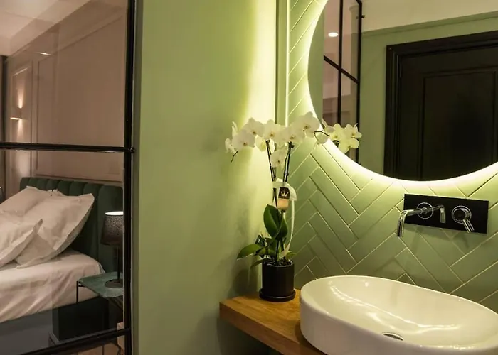 Konukevi Boutique Alnis 4*