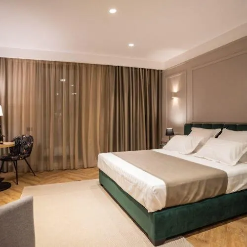 Boutique Alnis Konukevi 4*