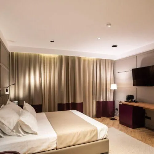 Boutique Alnis Konukevi 4*